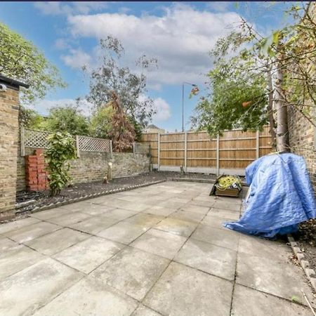 A Beautiful Newly Renovated Home: The Arlingford Londra Exterior foto
